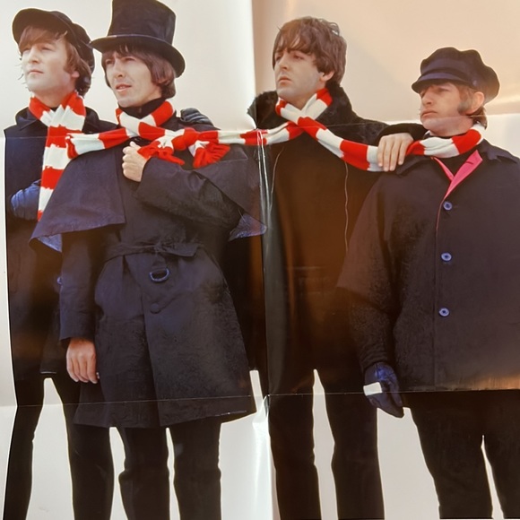The BEATLES Dual-Size Poster Print 20" Long x 14" Wide Color & B&W Print JAPAN - Picture 5 of 11